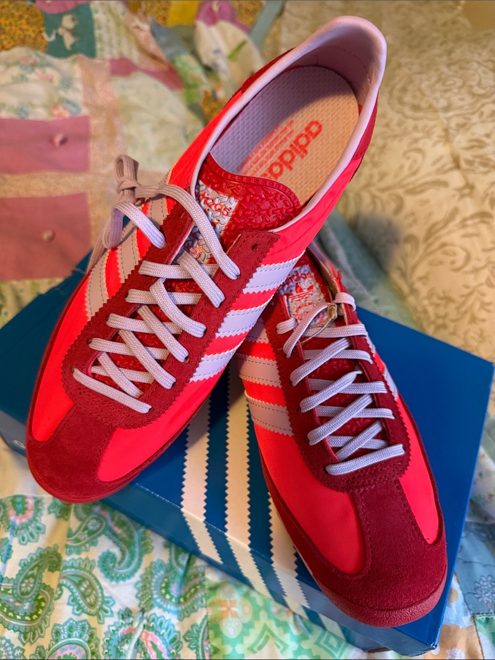 ADIDAS SL 72 OG Solar Red / Ice Lavender / Better Scarlet
Women's Sneaker NWT